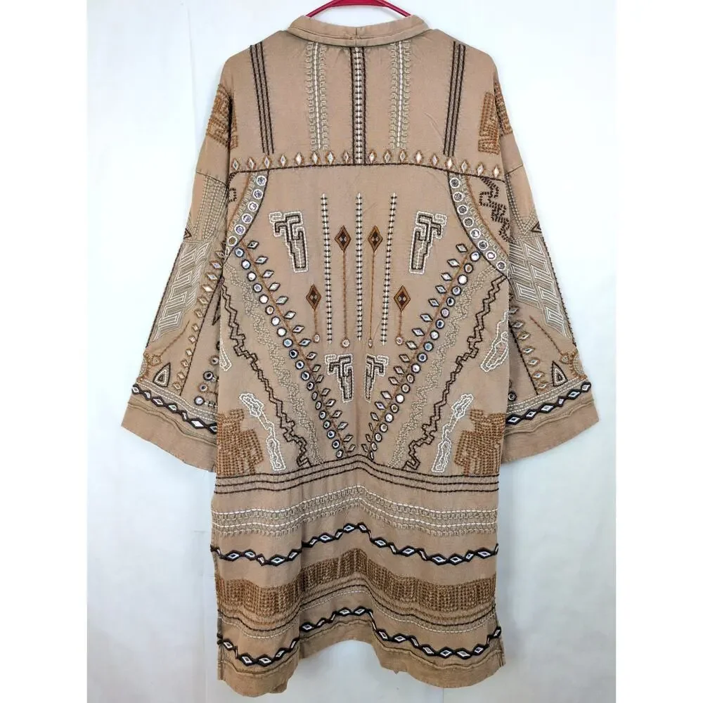Shyanne tan embroidered beaded duster Size Medium Western Boho Cowgirl Rodeo
